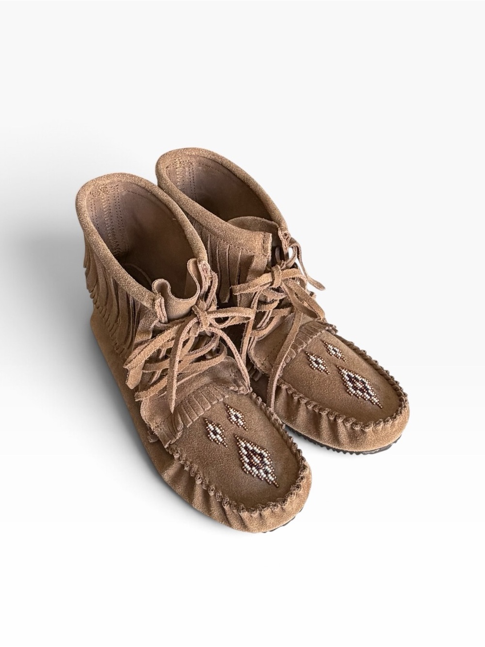 Manitobah Mukluks leather tan beaded slip on ankle moccasin women’s 10 men’s 8 - Picture 6 of 15